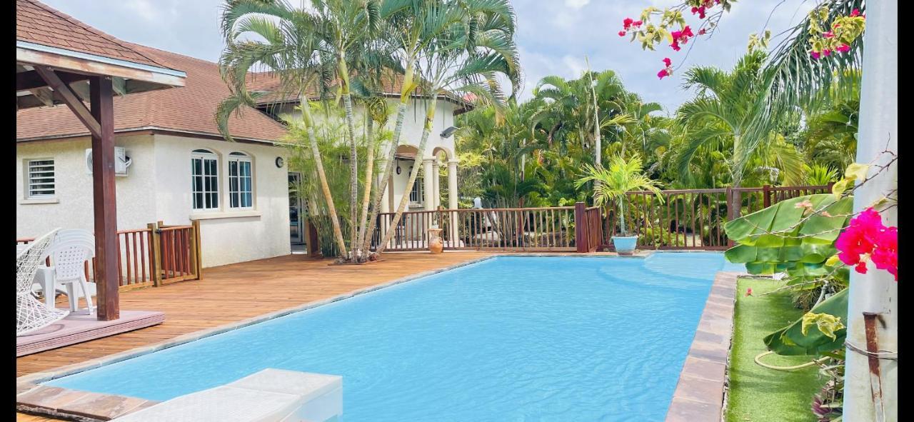 La Villa Emeraude 04 Etoiles سانت فرانسوا المظهر الخارجي الصورة